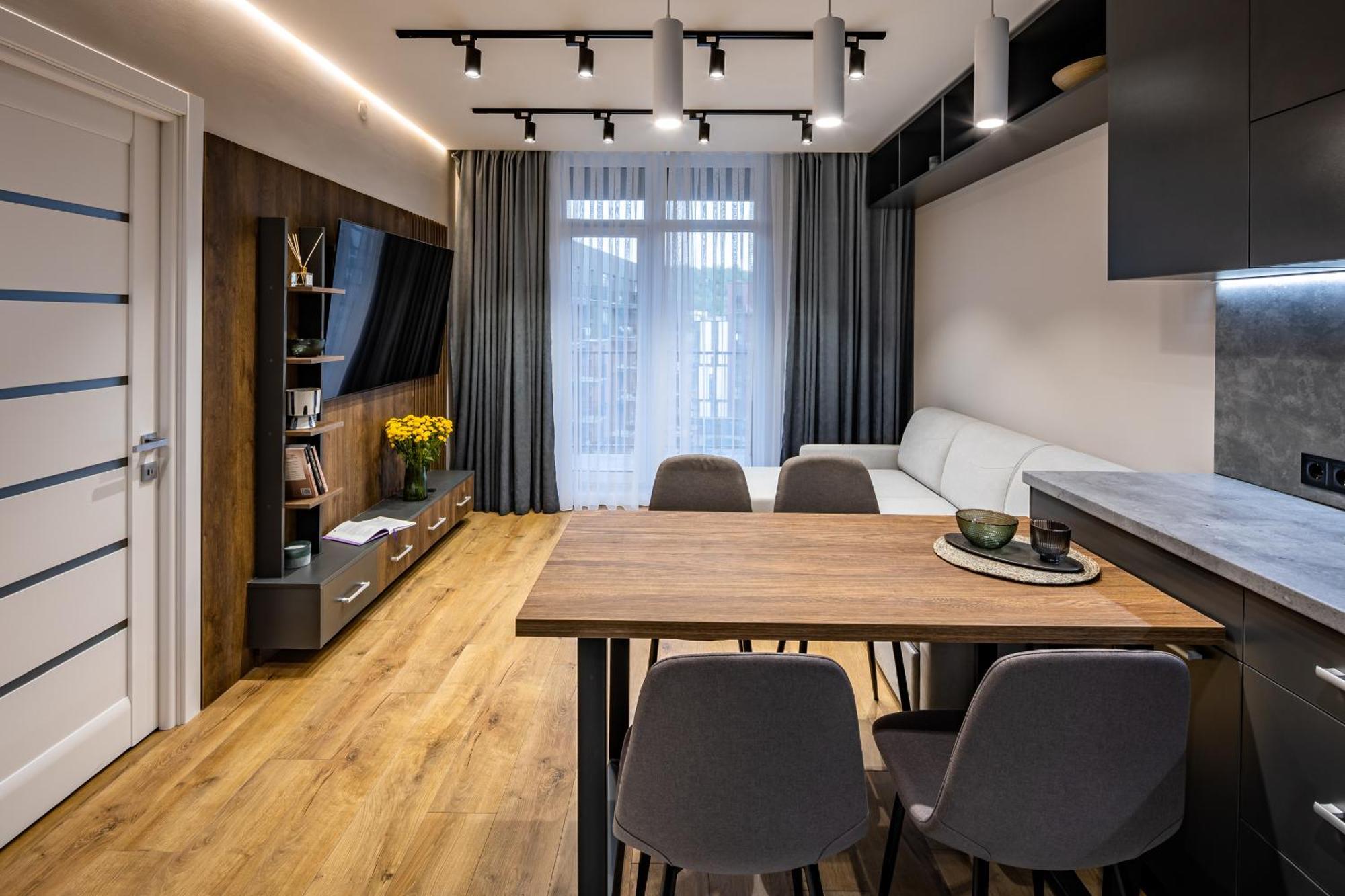 Avalon Premium Two Bedrooms Apartment Лвив Екстериор снимка