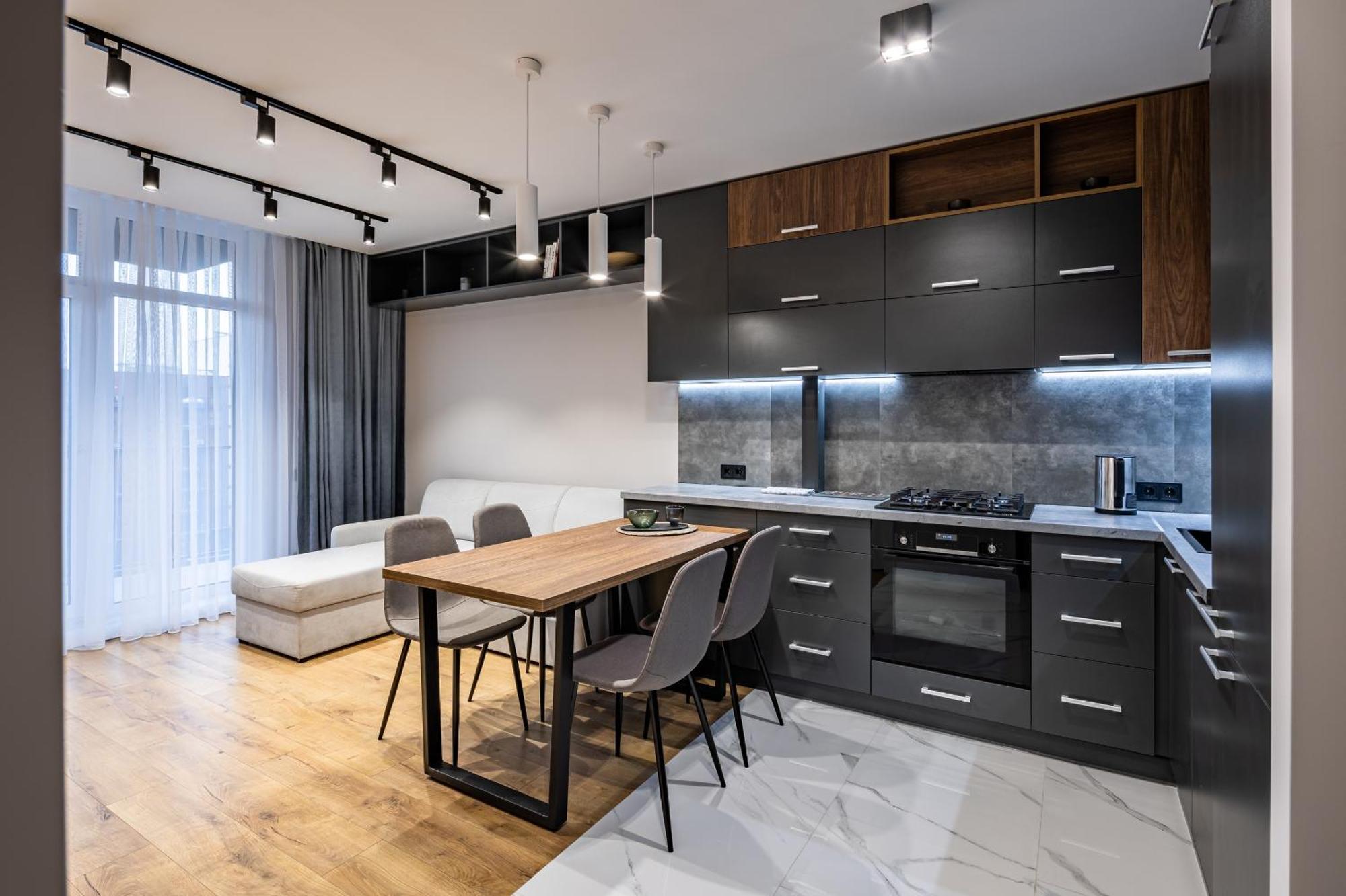 Avalon Premium Two Bedrooms Apartment Лвив Екстериор снимка