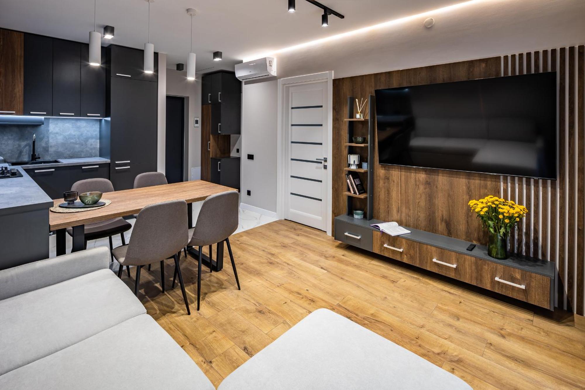 Avalon Premium Two Bedrooms Apartment Лвив Екстериор снимка