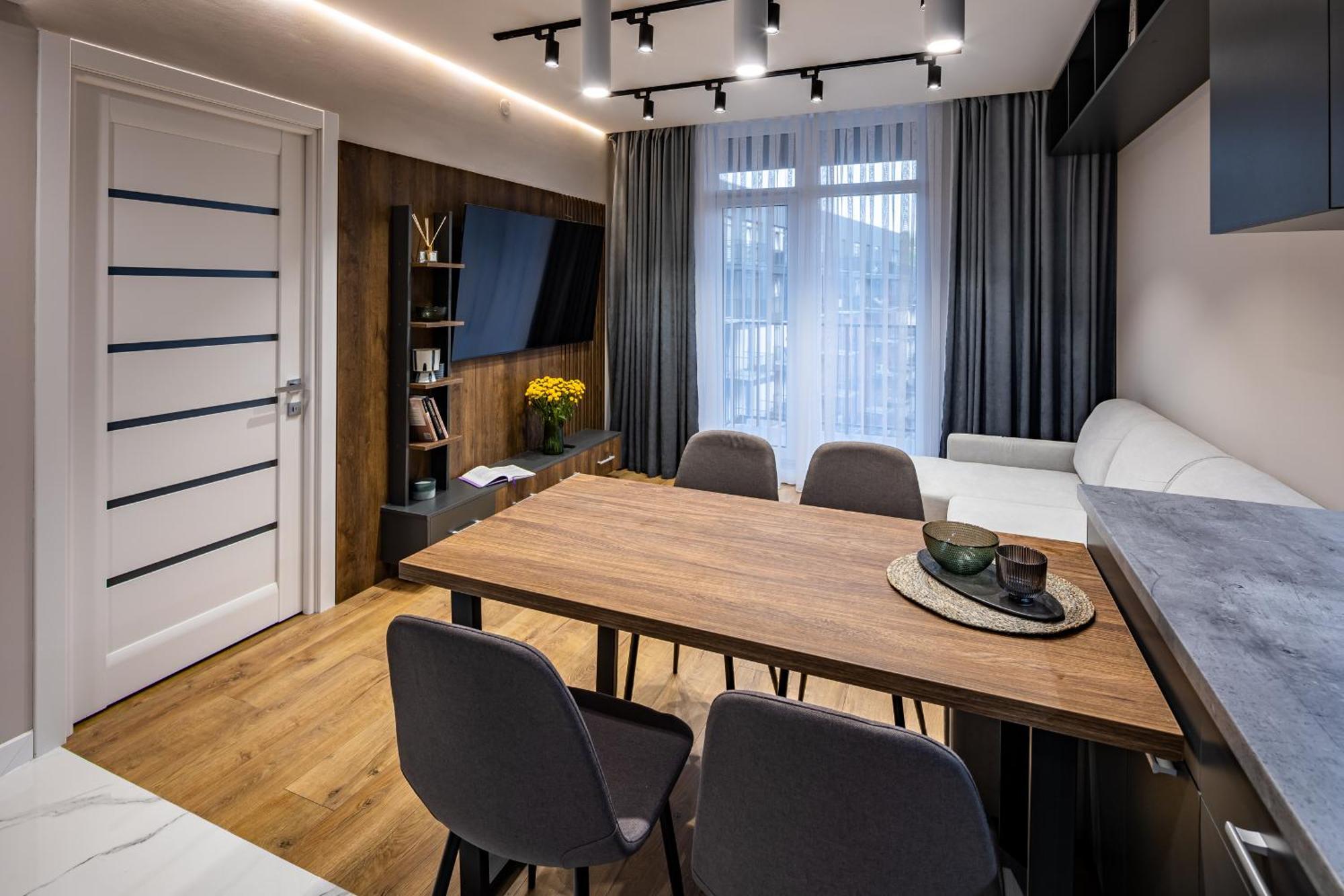 Avalon Premium Two Bedrooms Apartment Лвив Екстериор снимка