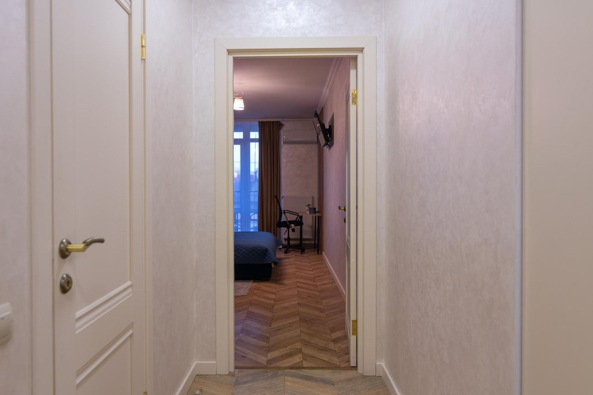Avalon Premium Two Bedrooms Apartment Лвив Екстериор снимка